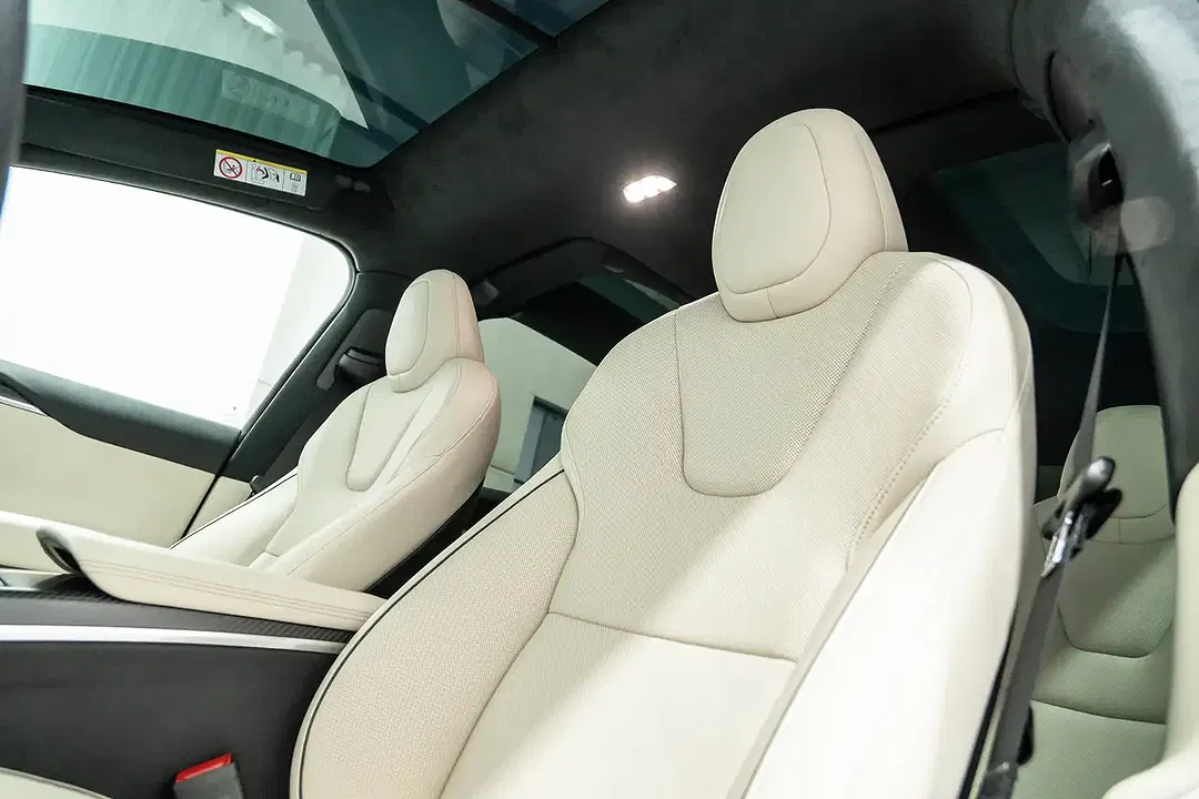 Tesla Model X AWD Plaid - Thumbnail 24