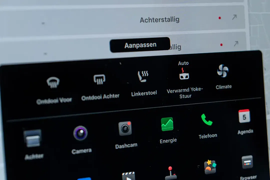 Tesla Model X AWD Plaid - Thumbnail 38