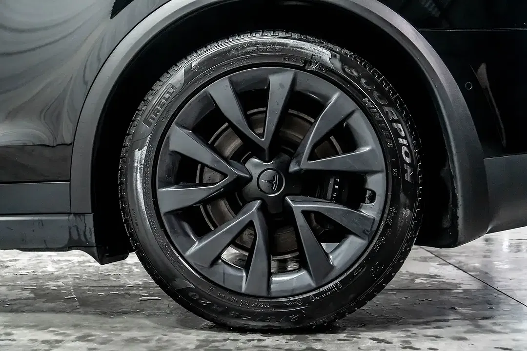 Tesla Model X AWD Plaid - Thumbnail 48