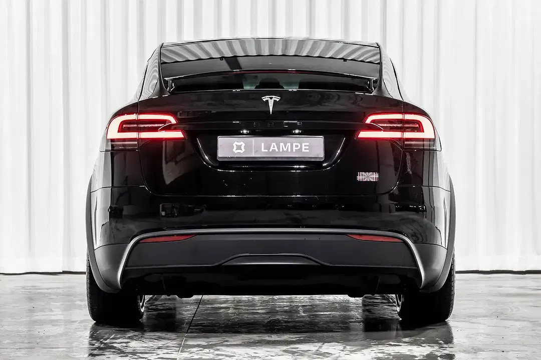Tesla Model X AWD Plaid - Thumbnail 7