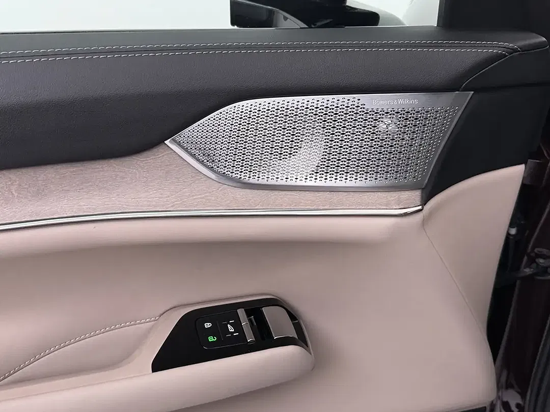 Volvo EX90 eAWD Plus - Thumbnail 13