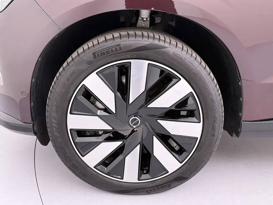 Volvo EX90 eAWD Plus - Thumbnail 9