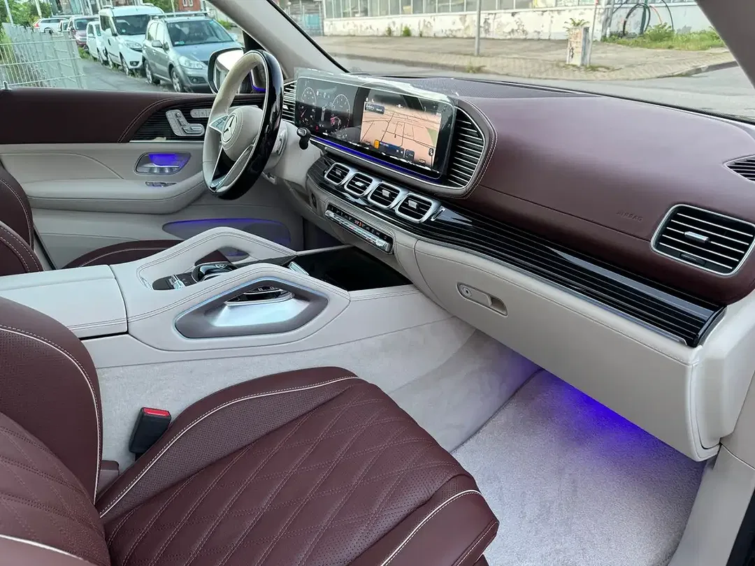 Mercedes-Benz GLS 600 - Thumbnail 10