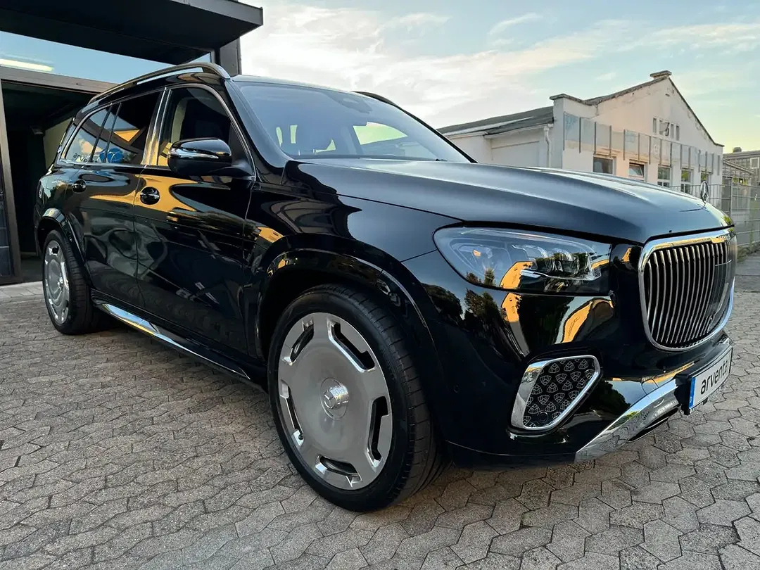 Mercedes-Benz GLS 600 - Thumbnail 3