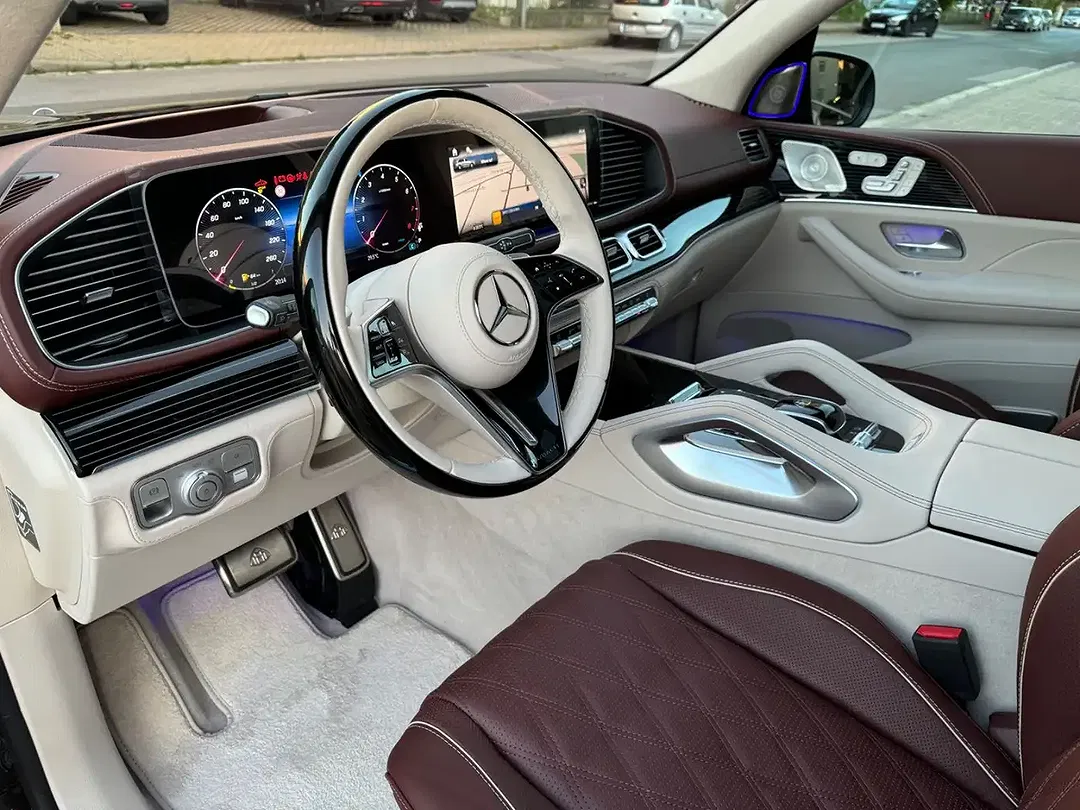 Mercedes-Benz GLS 600 - Thumbnail 7