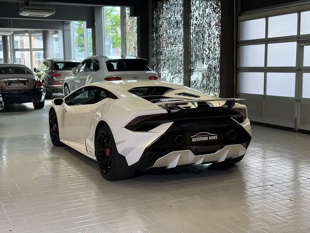 Lamborghini Huracán Tecnica - Thumbnail 5