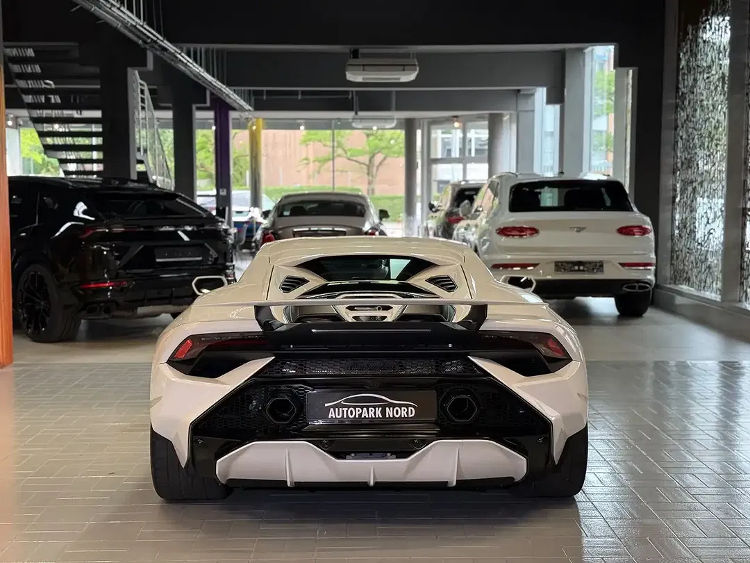Lamborghini Huracán Tecnica - Thumbnail 6