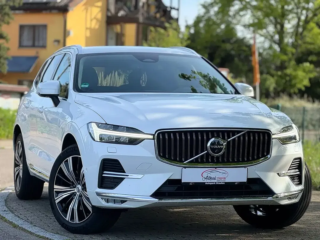 Volvo XC60 - Thumbnail 1