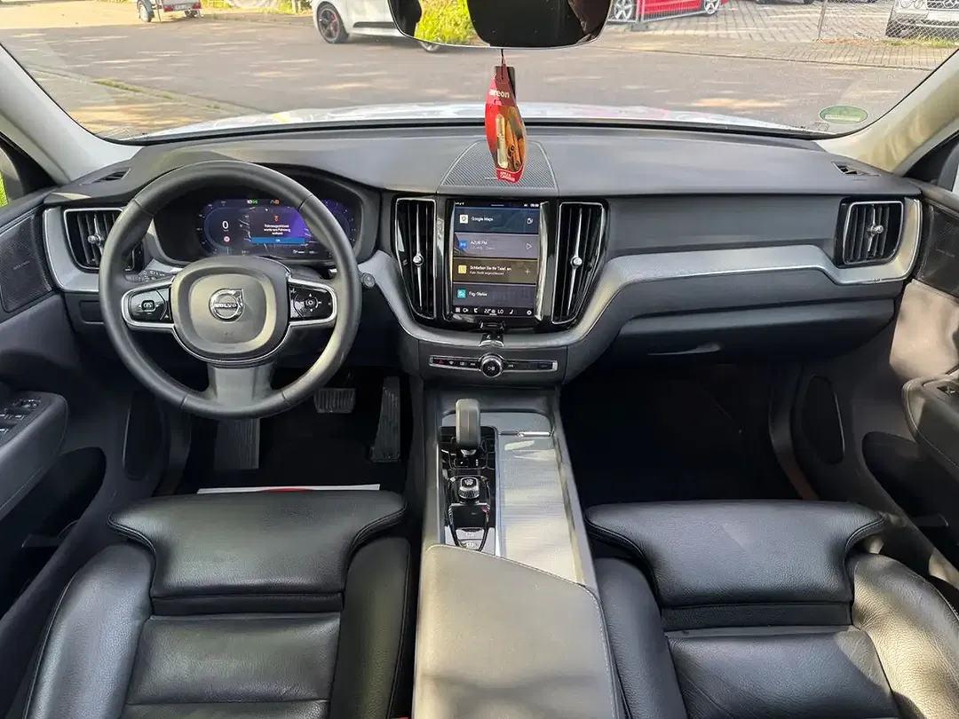 Volvo XC60 - Thumbnail 12