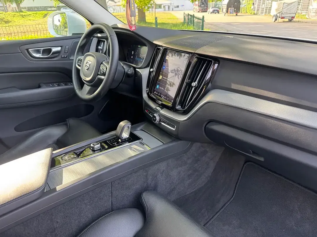 Volvo XC60 - Thumbnail 15