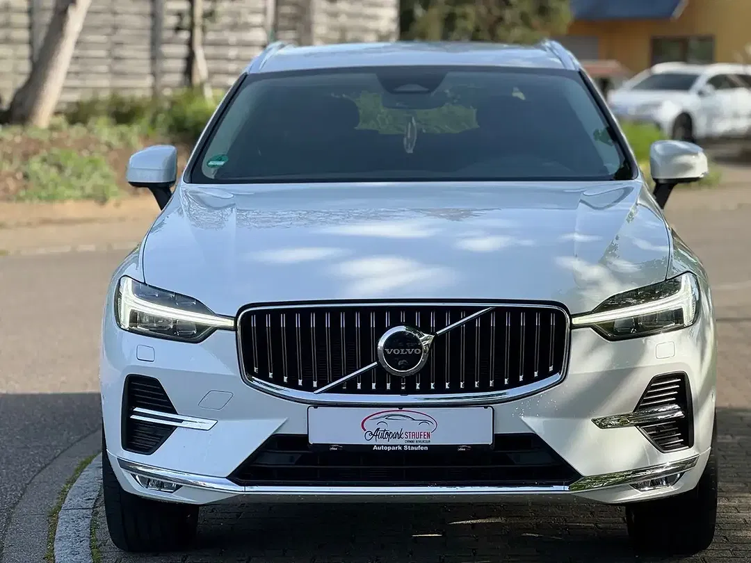 Volvo XC60 - Thumbnail 3
