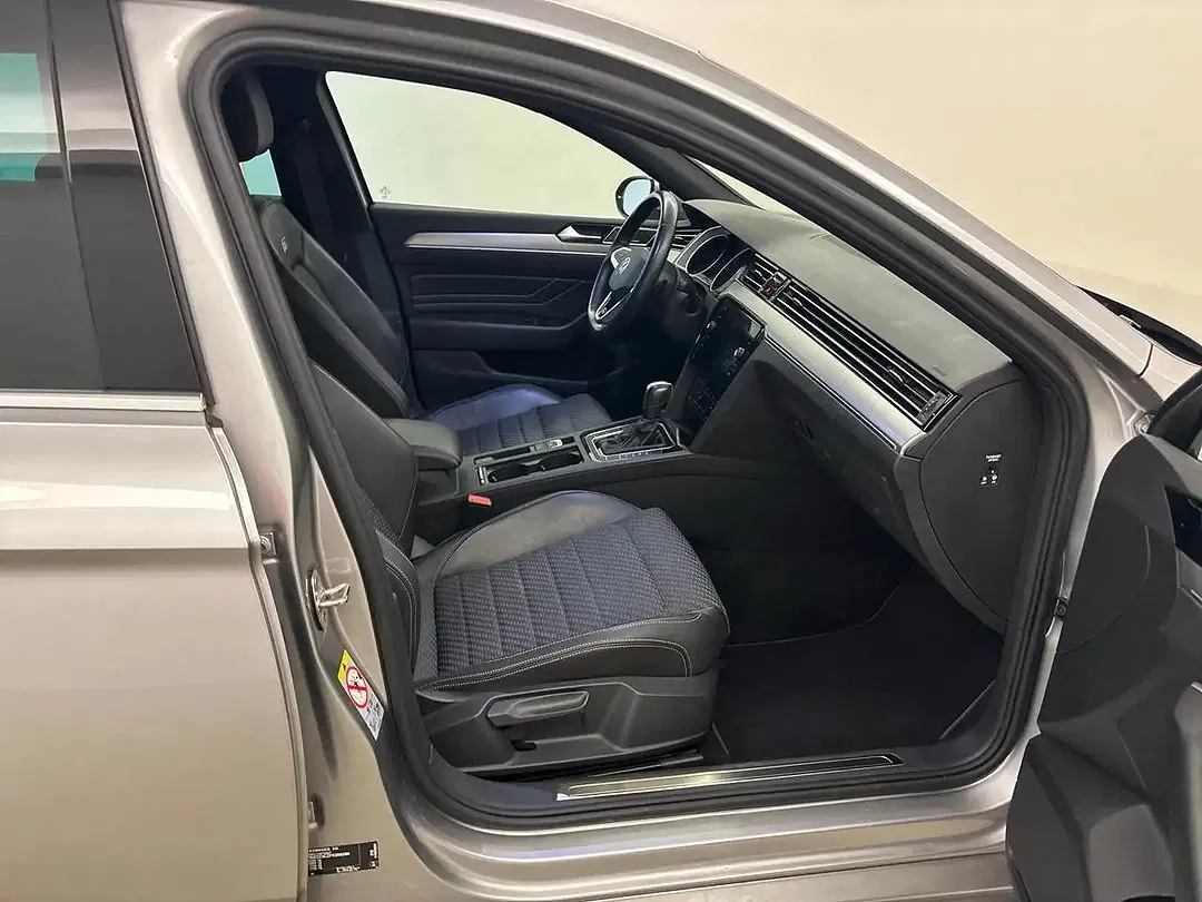 Volkswagen Passat Variant 2.0 TDI Business - Thumbnail 8