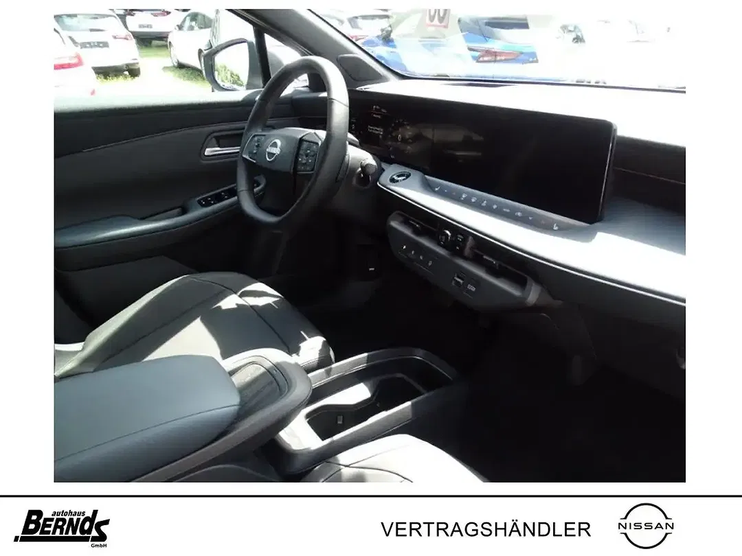 Nissan Leaf - Thumbnail 7
