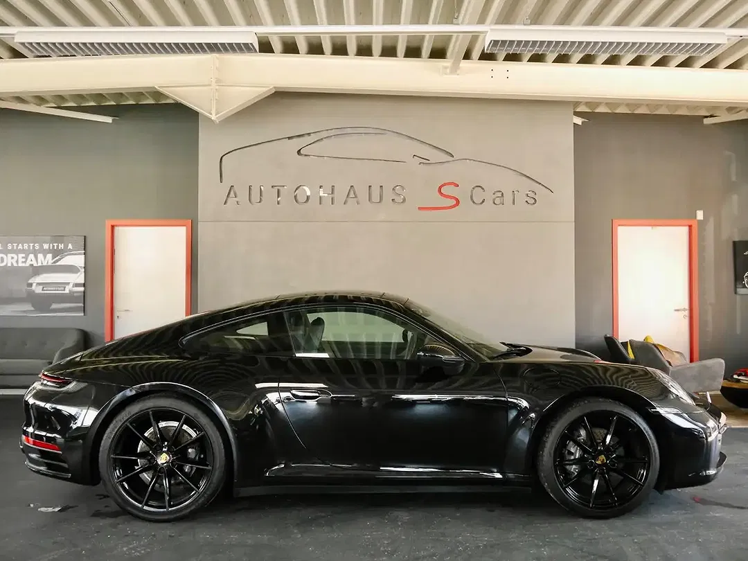 Porsche 992 Carrera - foto 2