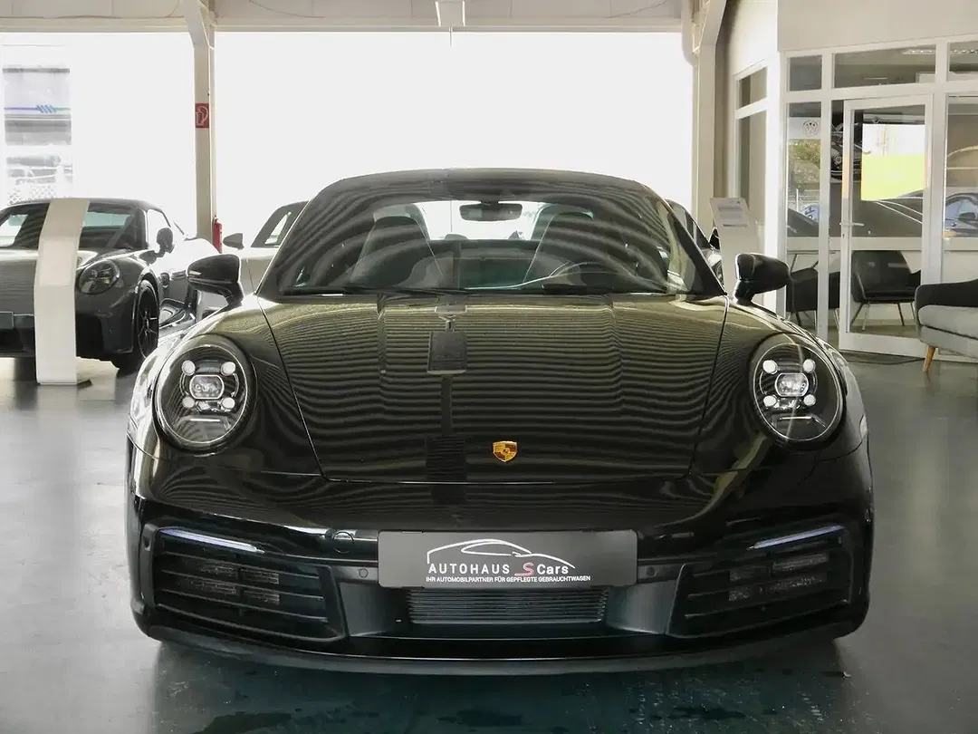 Porsche 992 Carrera - Thumbnail 5