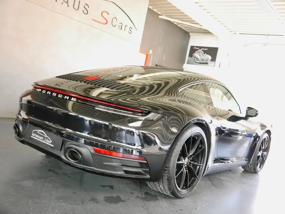 Porsche 992 Carrera - Thumbnail 7