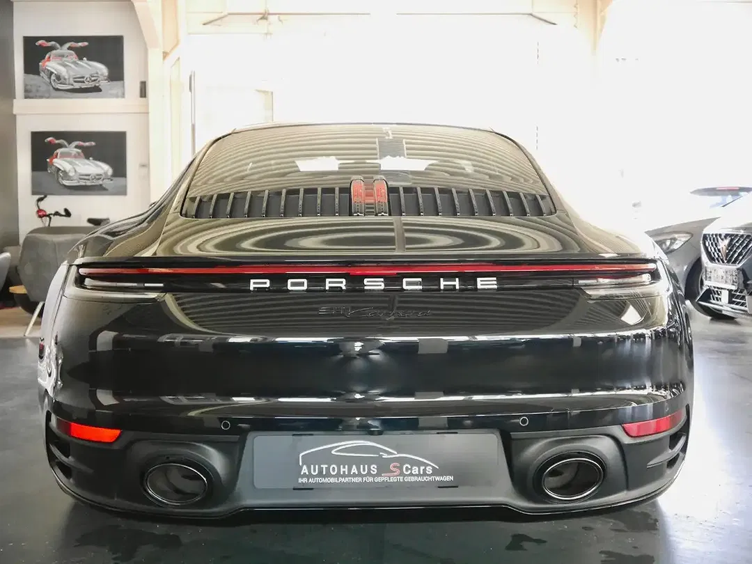 Porsche 992 Carrera - Thumbnail 8