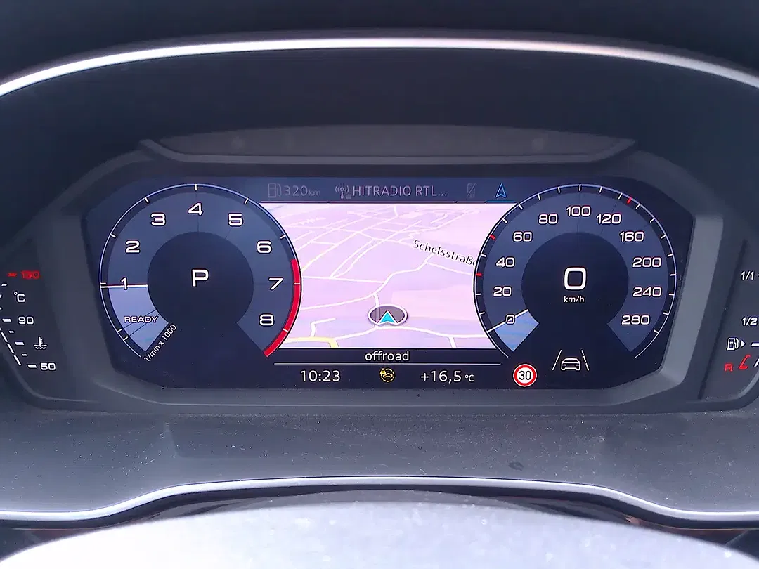 Audi Q3 1.5 TFSI plus - Thumbnail 14
