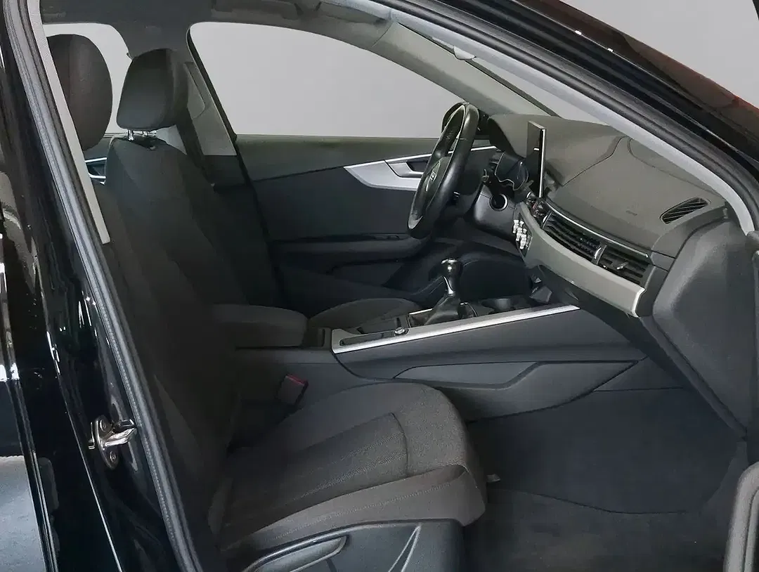 Audi A4 35 TFSI Avant - Thumbnail 9