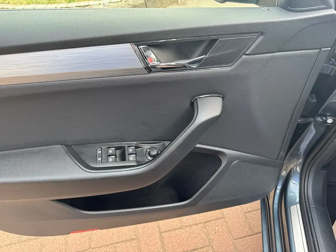 Skoda Superb 1.5 DSG Style - Thumbnail 10