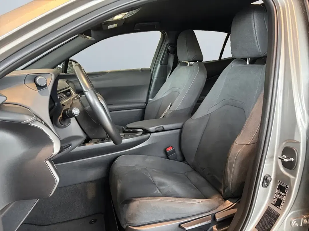 Lexus UX 250h Style Edition - Thumbnail 9