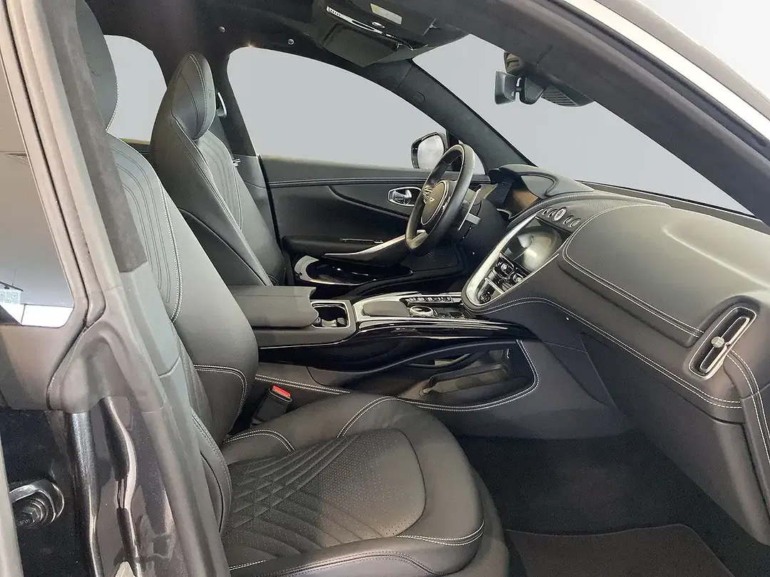 Aston Martin DBX 4.0 V8 - Thumbnail 9