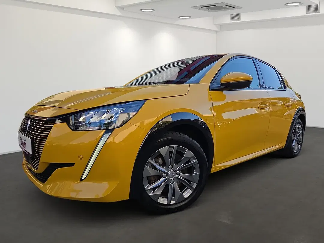 Peugeot 208 Allure Plus - Thumbnail 1