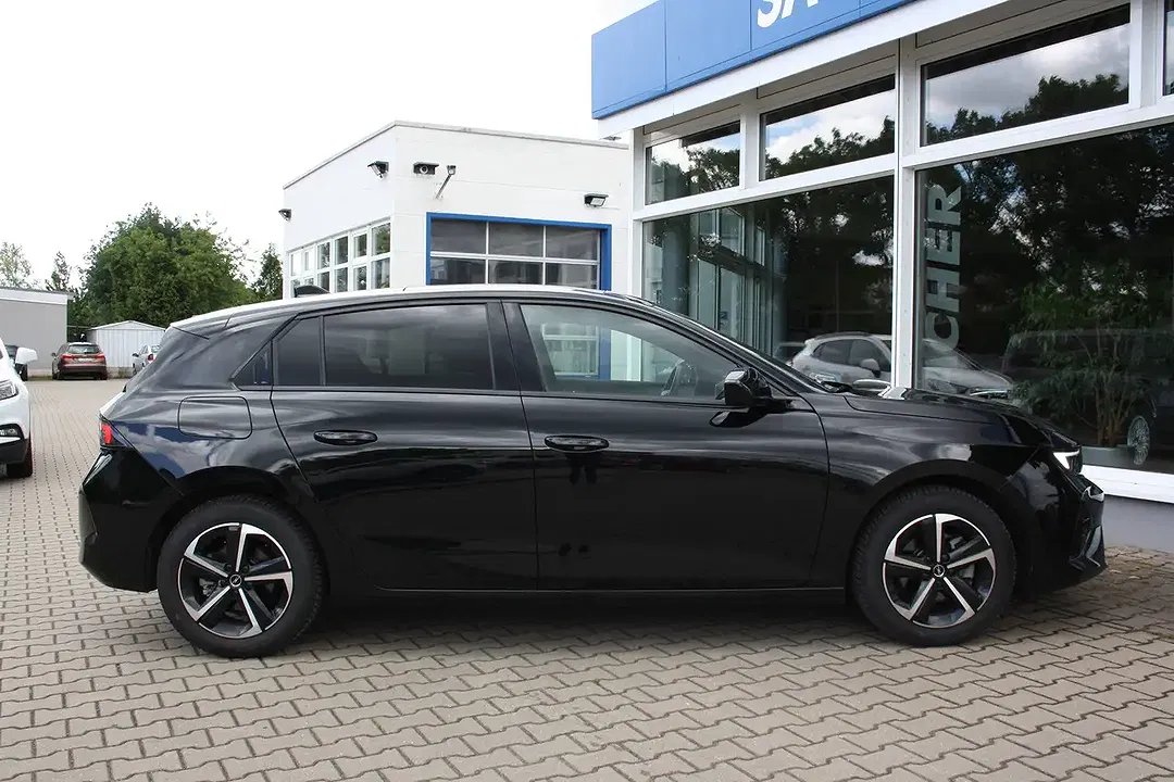 Opel Astra GS - Thumbnail 5