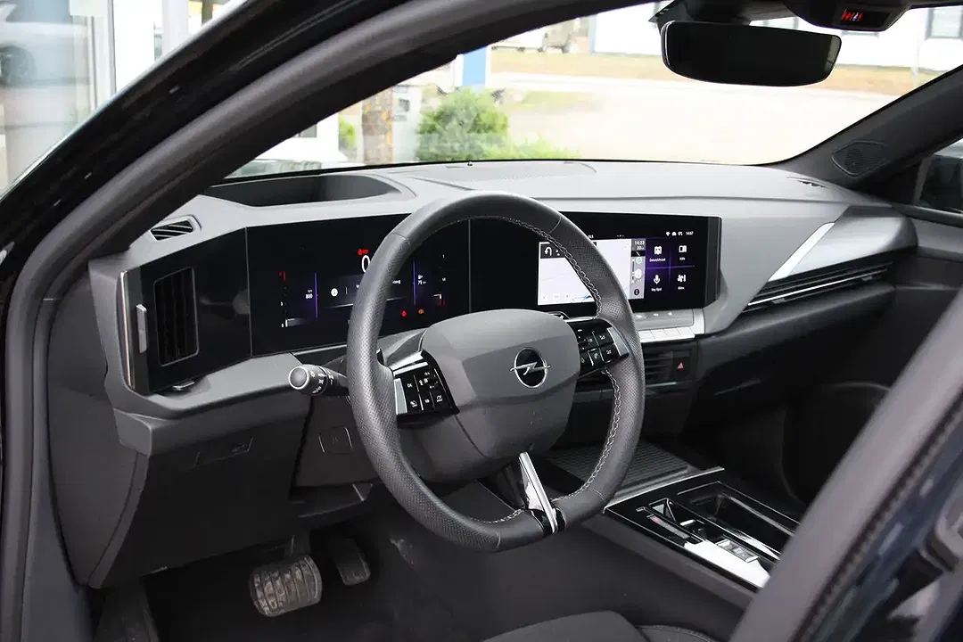 Opel Astra GS - Thumbnail 8