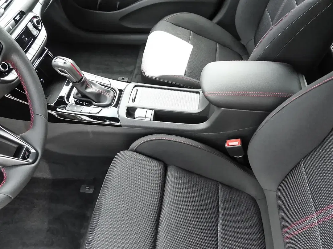 Hyundai i30 N Line - Thumbnail 11
