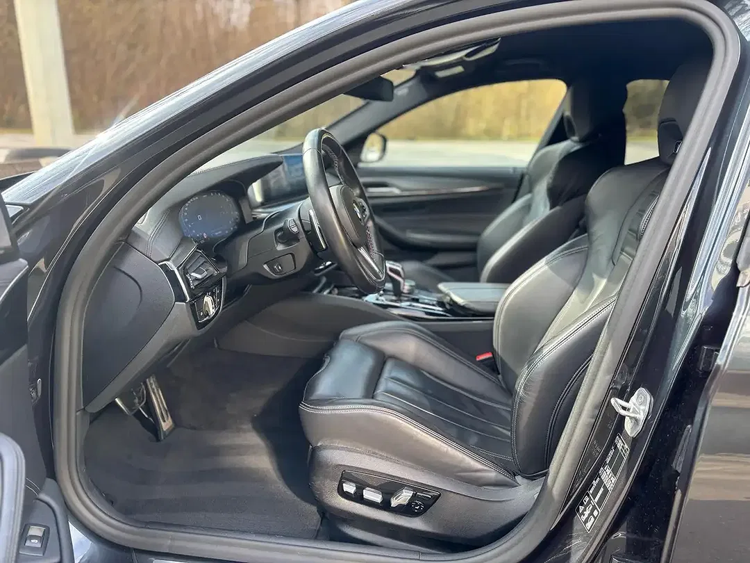 BMW M5 4.4 - Thumbnail 4