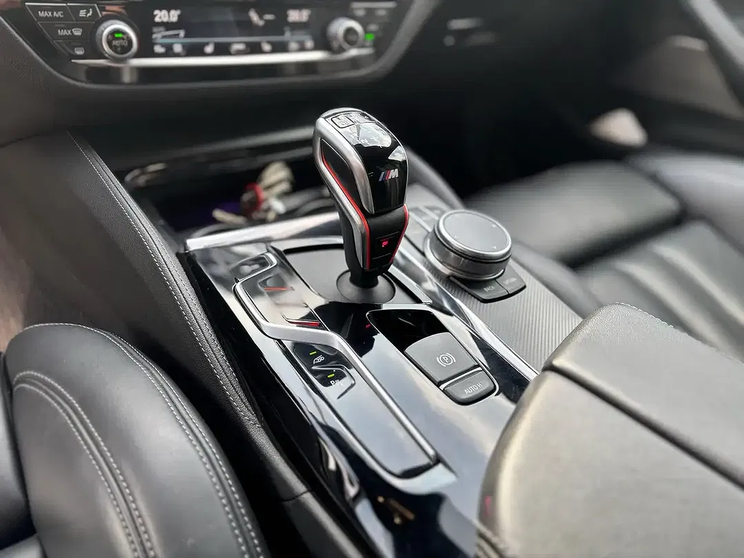 BMW M5 4.4 - Thumbnail 5