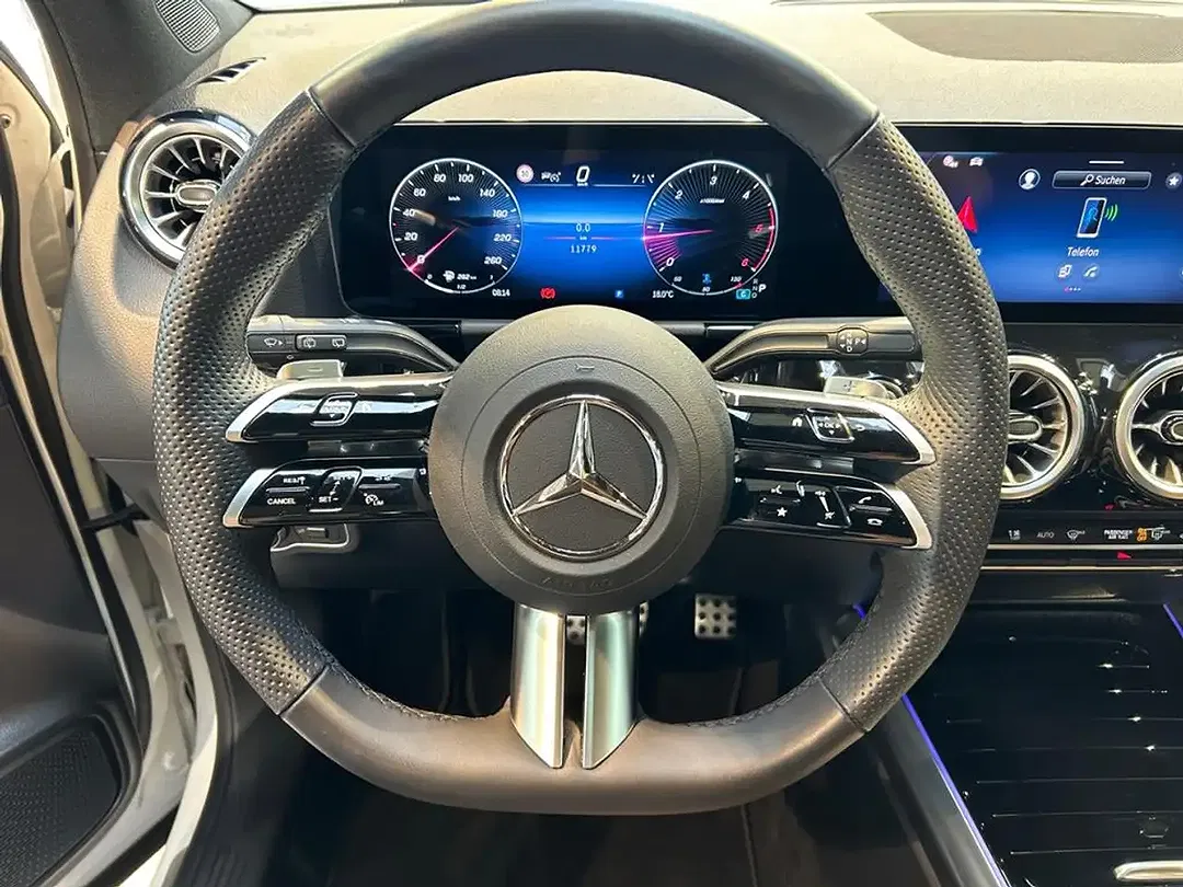 Mercedes-Benz GLA 220 4MATIC AMG MBUX Night - Thumbnail 13