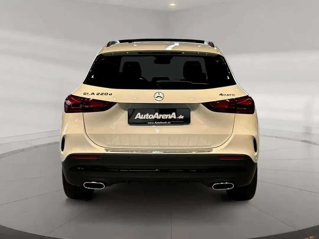 Mercedes-Benz GLA 220 4MATIC AMG MBUX Night - Thumbnail 4