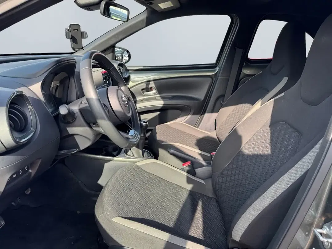 Toyota Aygo X - Thumbnail 9