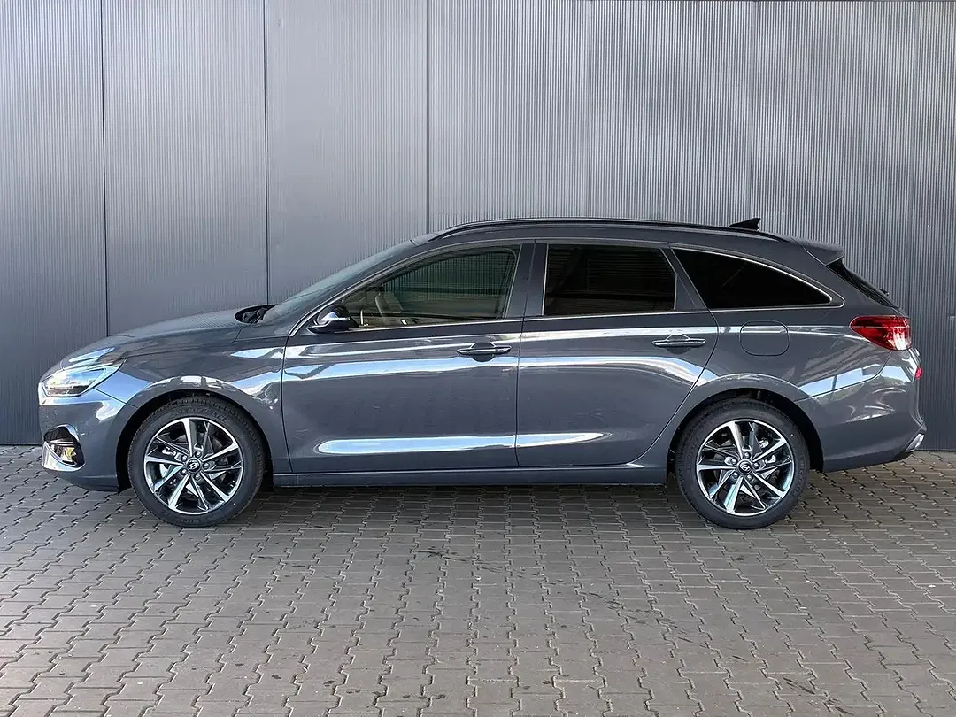 Hyundai i30 1.5 GDI cw Comfort Plus - Thumbnail 2