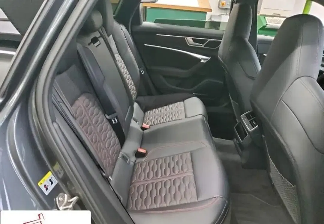 Audi RS6 4.0 TFSI quattro RS Avant - foto 6