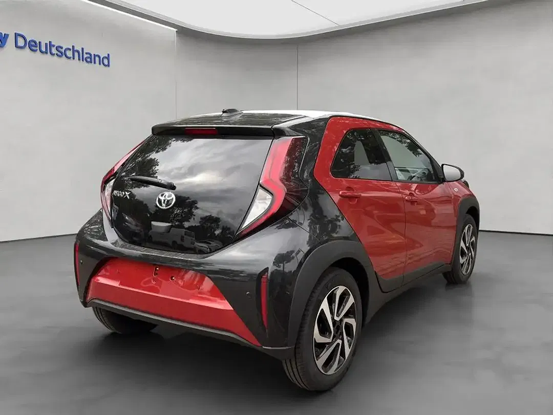 Toyota Aygo X CVT Air Teamplayer - Thumbnail 5