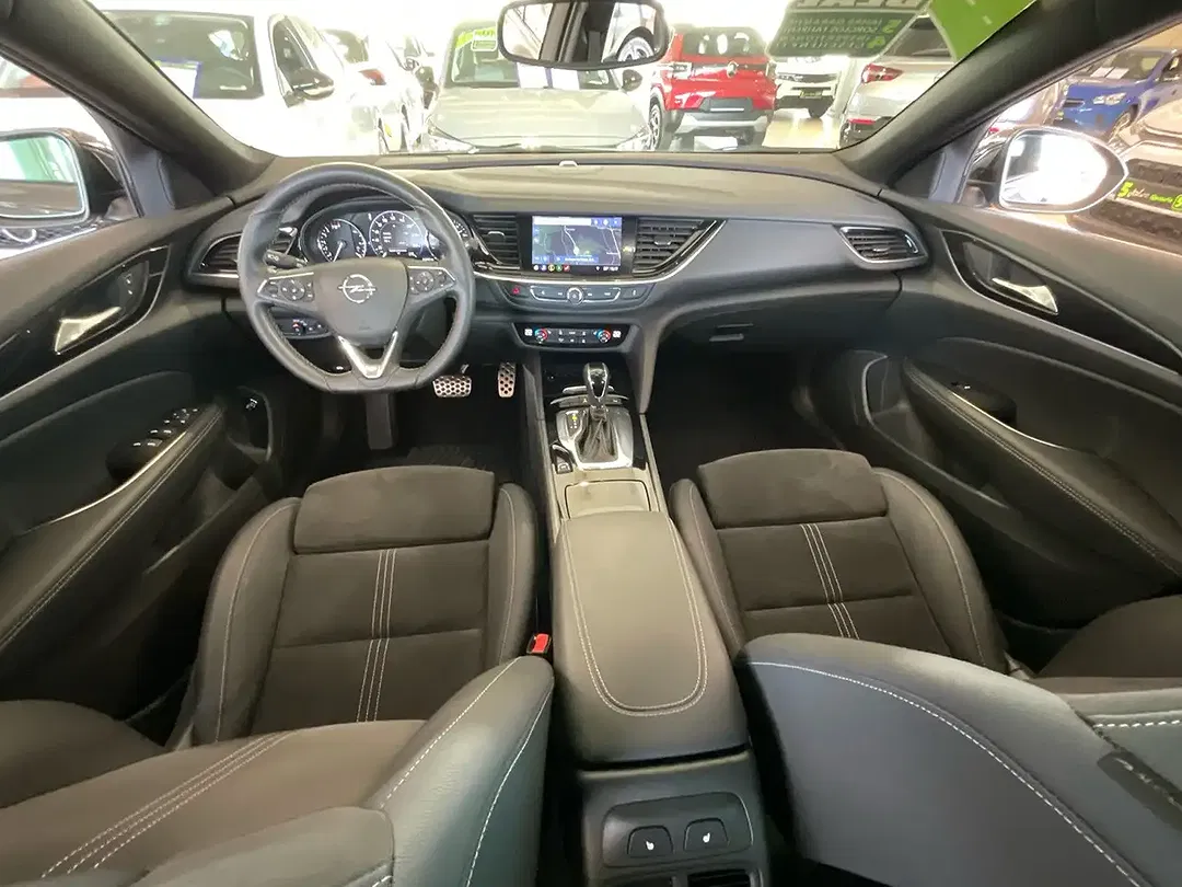 Opel Insignia AUT - foto 14