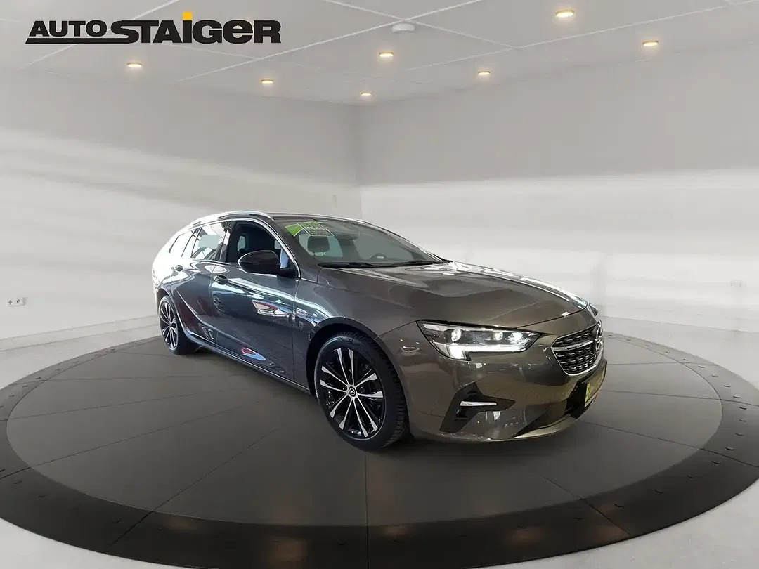 Opel Insignia AUT - Thumbnail 3