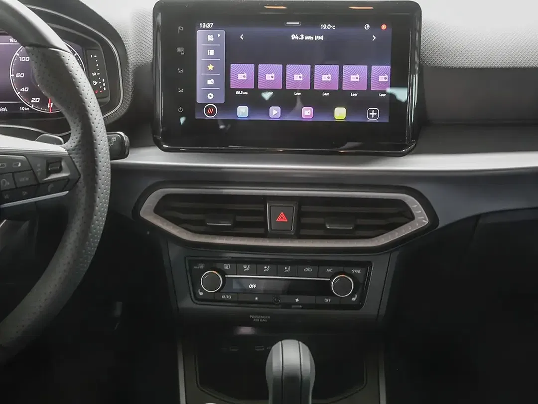 SEAT Arona 1.0 TSI FR - Thumbnail 10