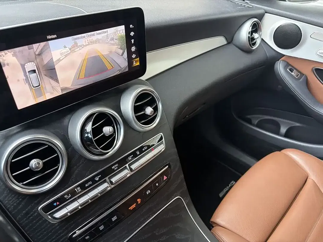 Mercedes-Benz GLC 300 4MATIC - Thumbnail 13