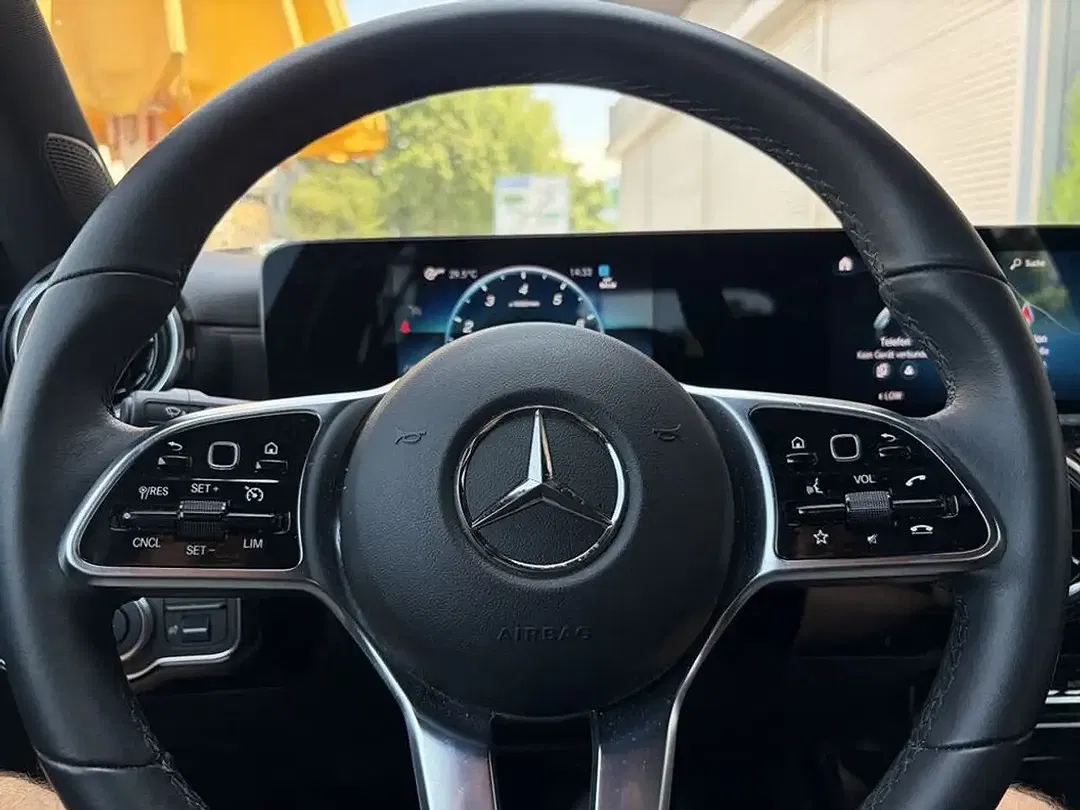 Mercedes-Benz GLC 300 4MATIC - Thumbnail 14