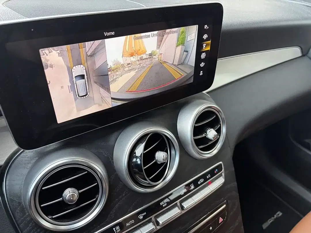 Mercedes-Benz GLC 300 4MATIC - Thumbnail 15