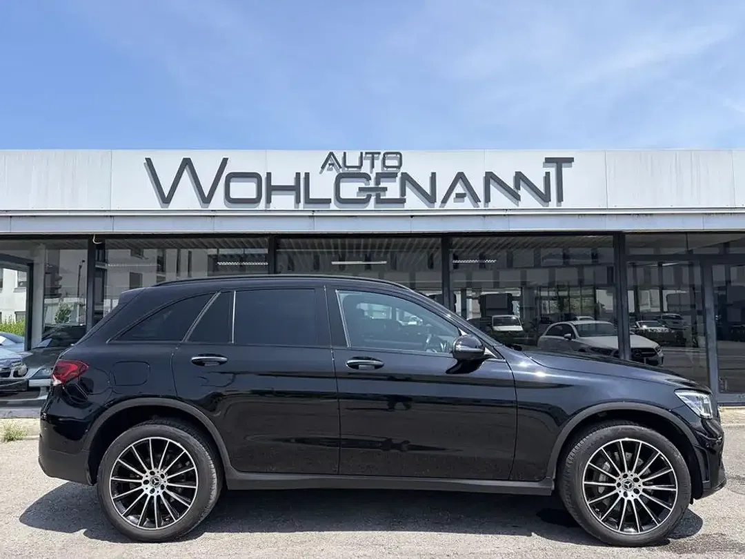 Mercedes-Benz GLC 300 4MATIC - Thumbnail 3