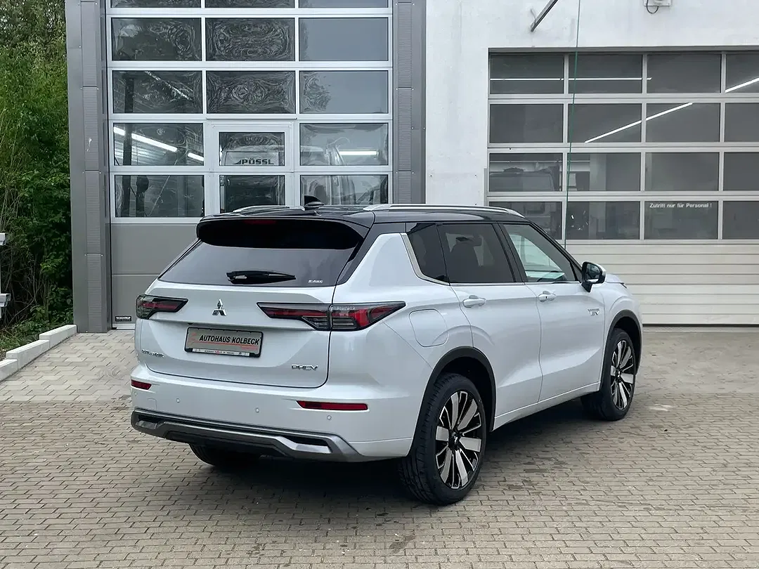 Mitsubishi Outlander 2.4 PHEV Diamant Top - Thumbnail 3