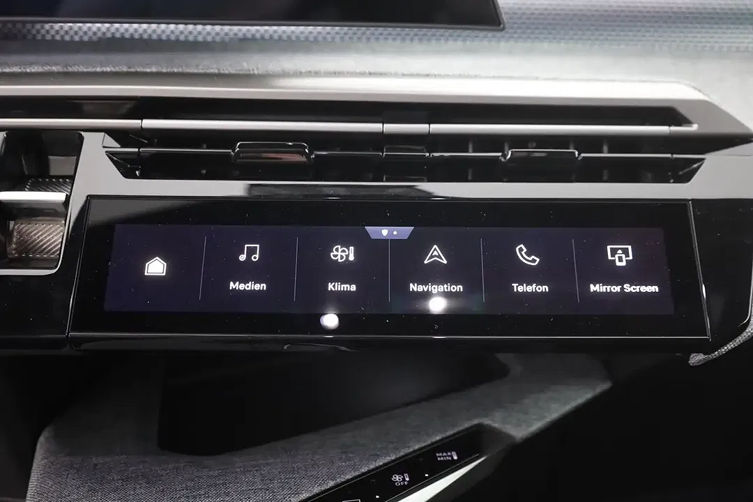 Peugeot 5008 AUT Hybrid GT - Thumbnail 11