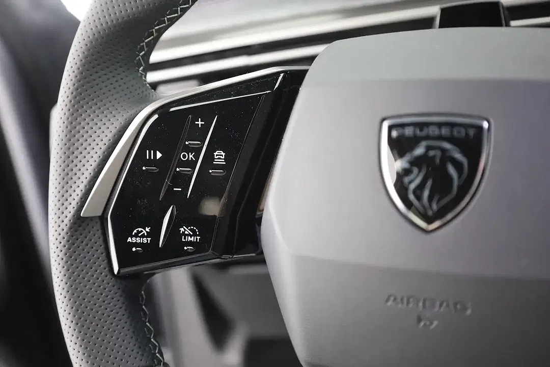Peugeot 5008 AUT Hybrid GT - foto 14