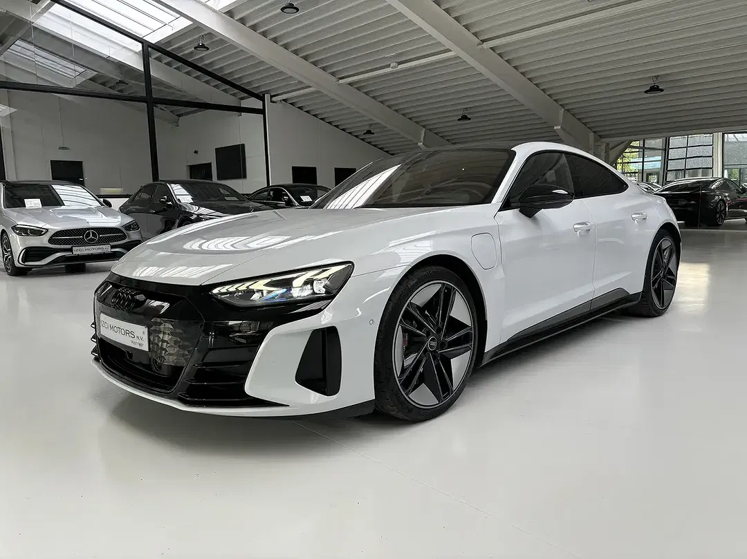 Audi e-tron GT 60 quattro - foto 1