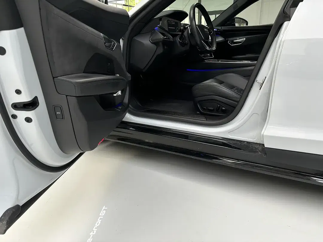 Audi e-tron GT 60 quattro - Thumbnail 13